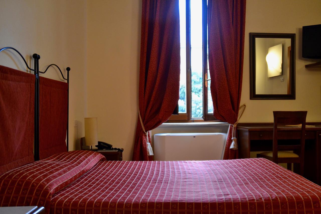 Hotel Italia Foligno Zewnętrze zdjęcie