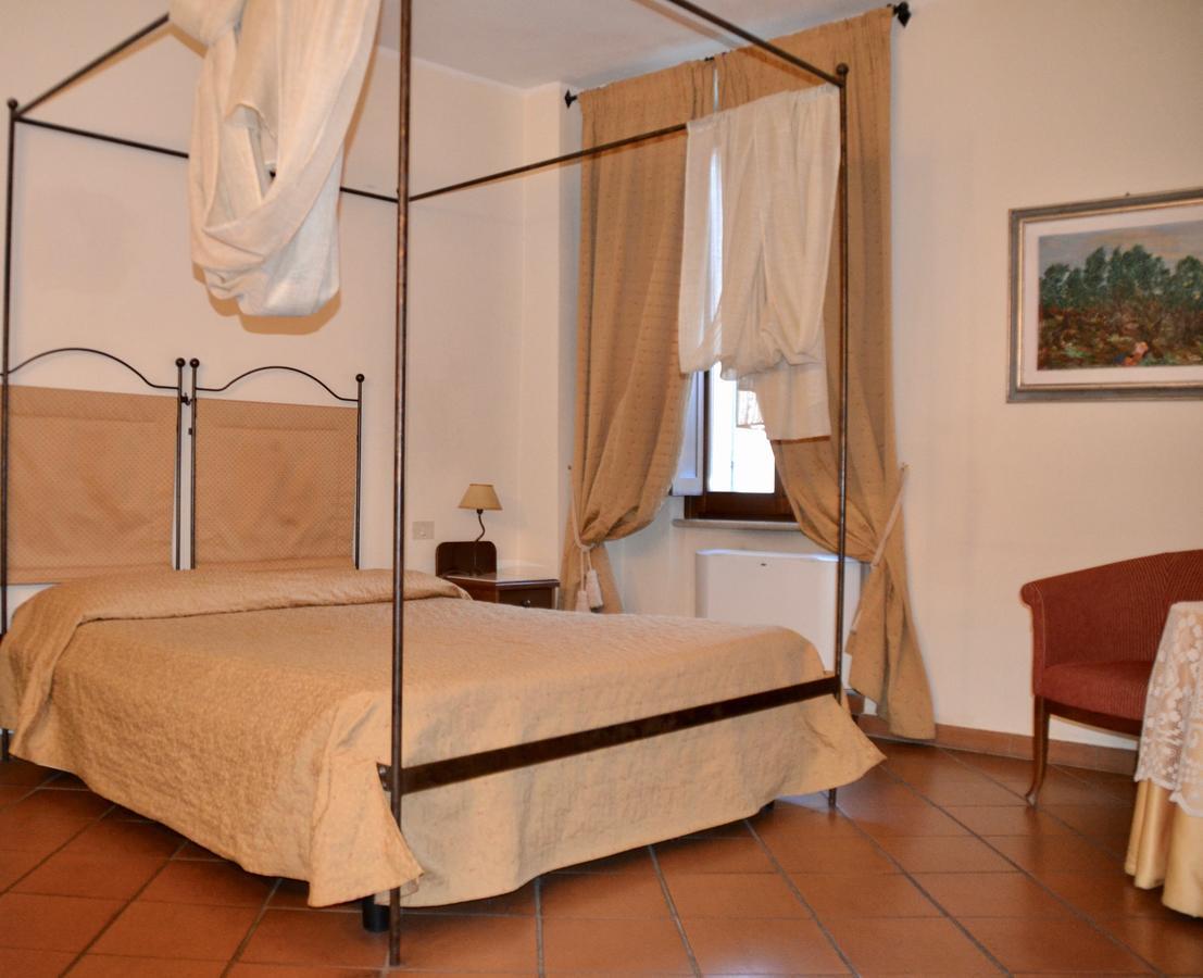 Hotel Italia Foligno Zewnętrze zdjęcie