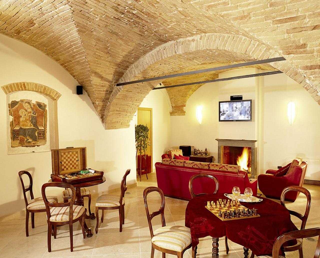 Hotel Italia Foligno Zewnętrze zdjęcie