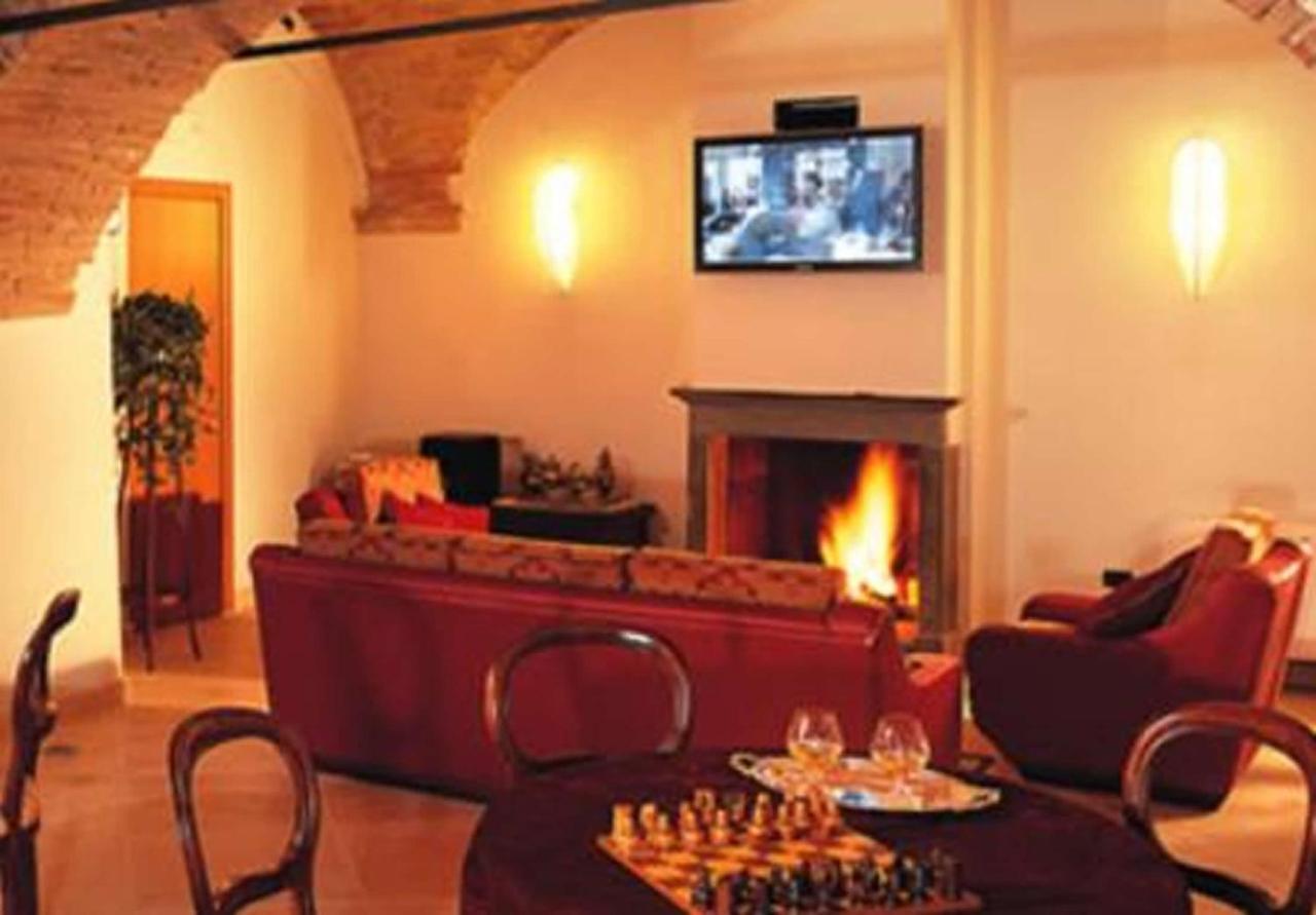 Hotel Italia Foligno Zewnętrze zdjęcie