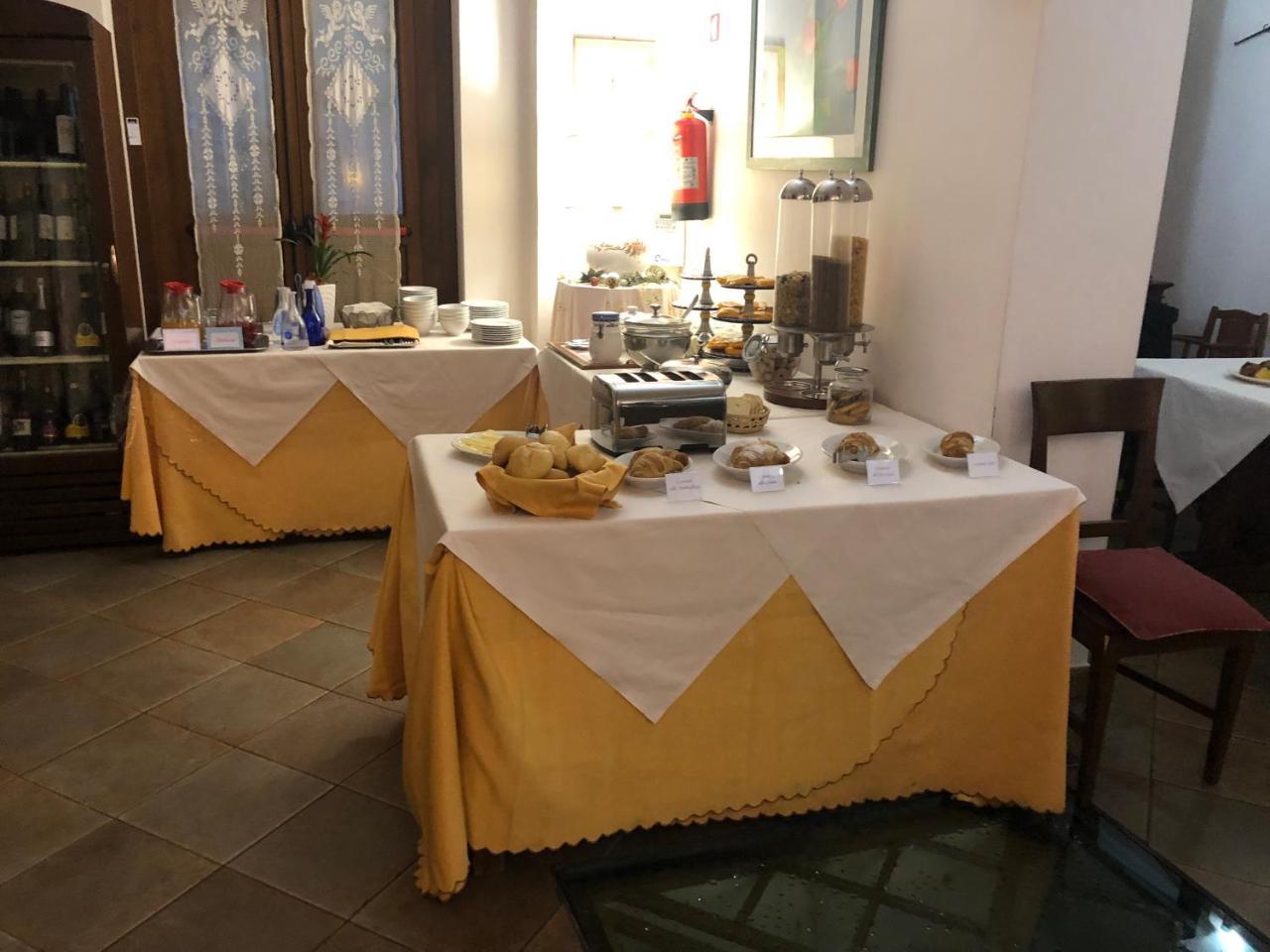 Hotel Italia Foligno Zewnętrze zdjęcie