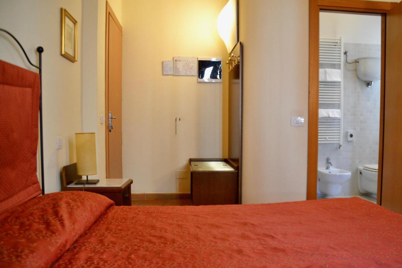 Hotel Italia Foligno Zewnętrze zdjęcie